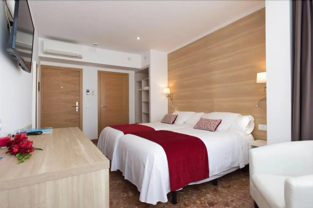 Room, Hostal Menurka, Menorca