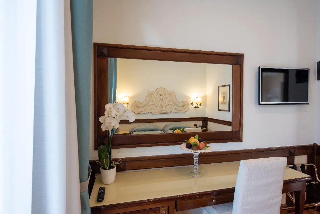 Double or Twin WITH BALCONY Room, Michelangelo, Naples