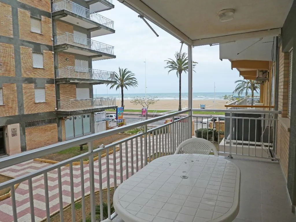Terrace, Apartamentos Gandía Primera Línea de Playa 3000, Valencia