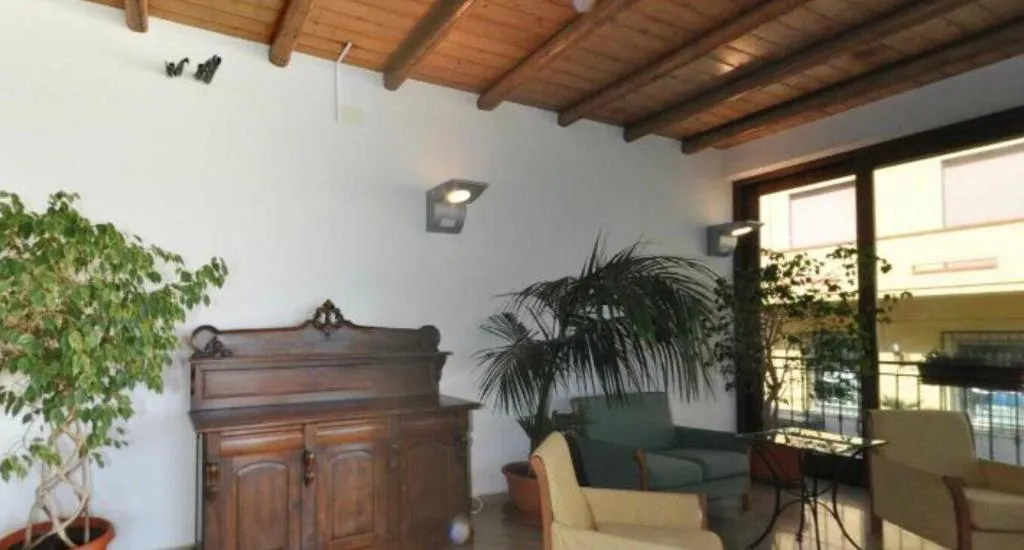 Lobby, Riviera, Palermo