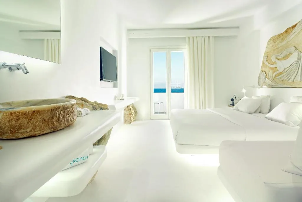 Double or Twin DELUXE ONE BED Room, Mykonos Bay Resort & Villas, Mykonos