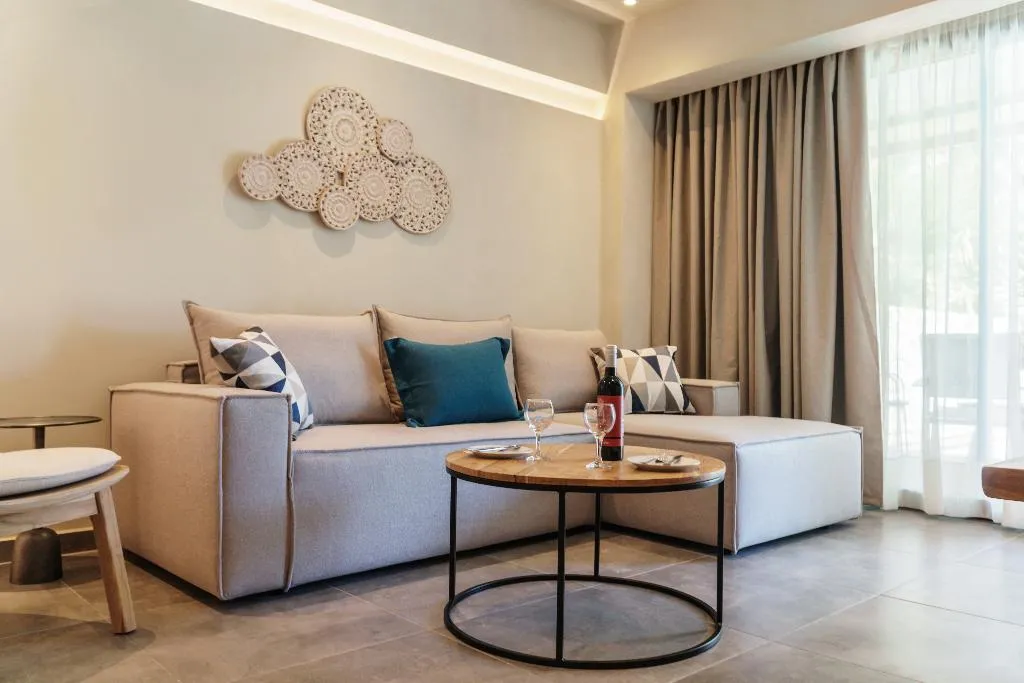 Double or Twin SUPERIOR WITH PRIVATE POOL Room, Tylissos Beach Hotel - Adults Only, Crete