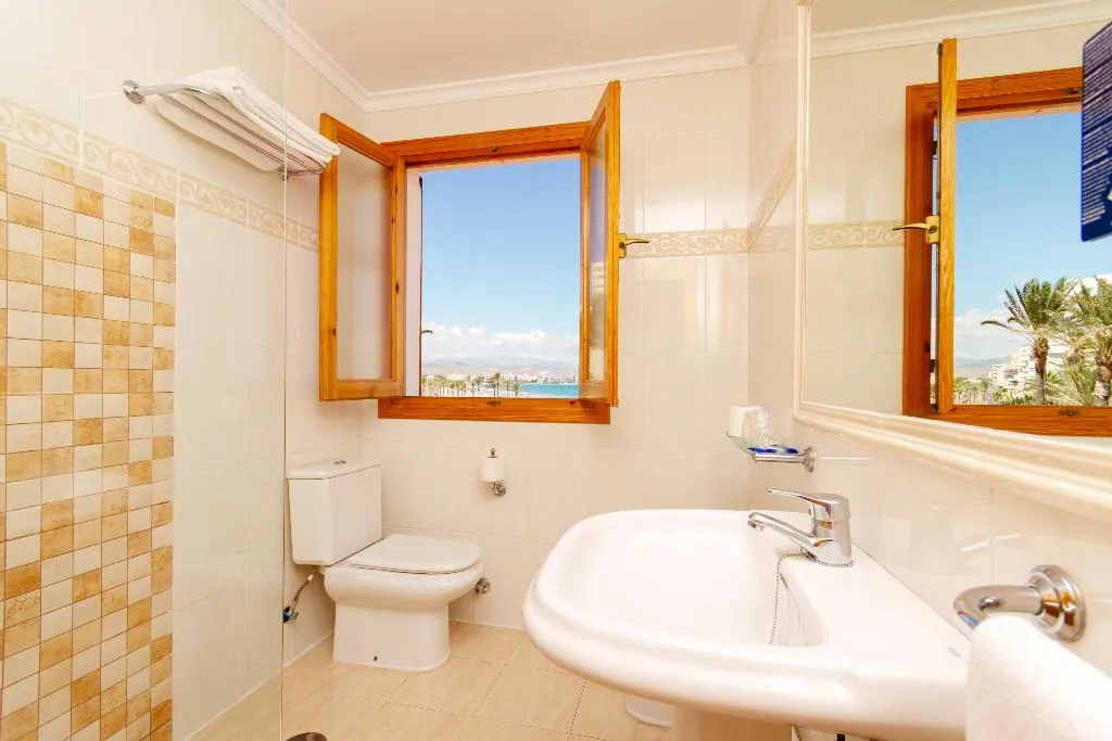 Double or Twin STANDARD Room, Hostal San Juan, Costa Blanca