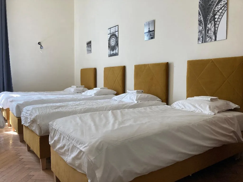 QUADRUPLE COMFORT Room, HELLO Aparthotel, Krakow