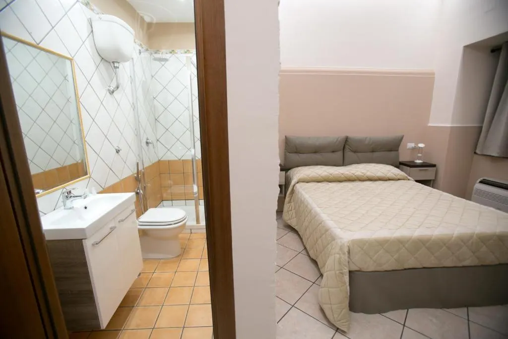 Double or Twin DELUXE Room, La Fenice, Naples