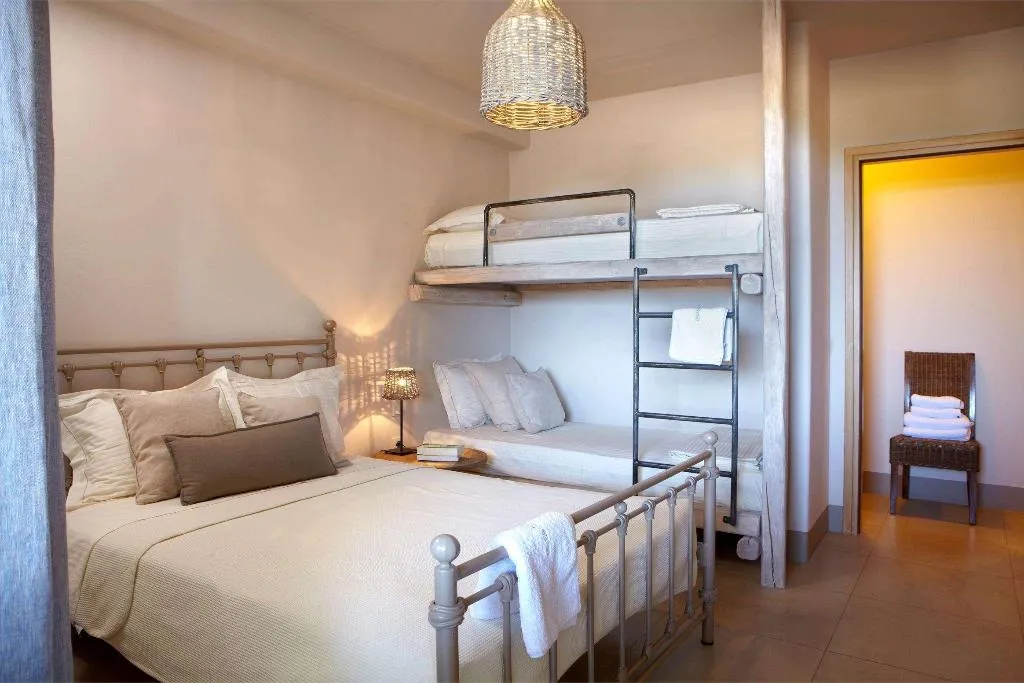 Room, Diles & Rinies, Mykonos