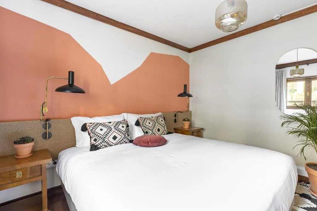 DOUBLE STANDARD Room, Selina Geres, Porto