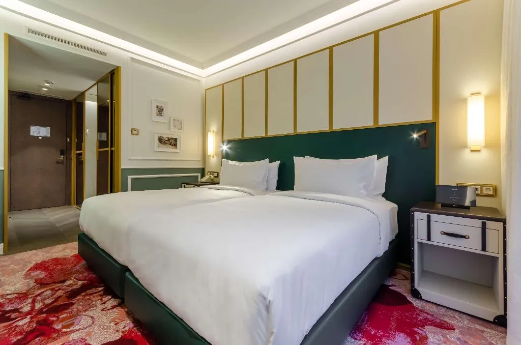 Room, The Emerald House Lisbon, Curio Collection by Hilt, Lisbon