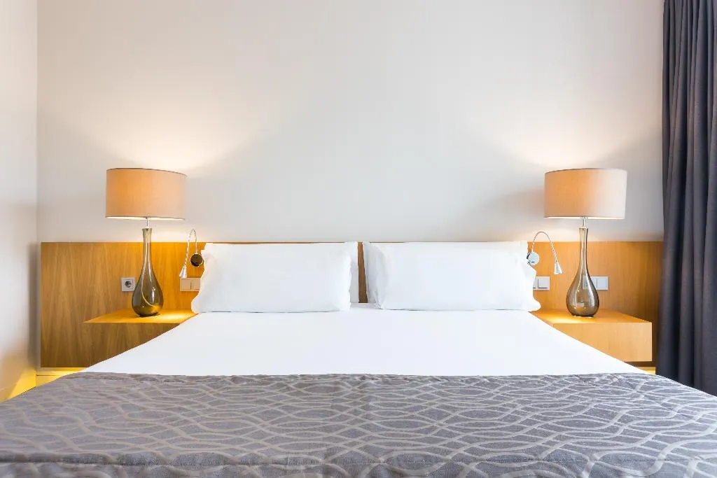 FAMILY ROOM CAPACITY 5 Room, Royal Passeig de Gracia, Barcelona