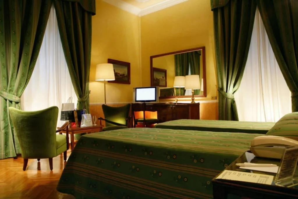 TWIN CLASSIC Room, Bettoja Hotel Massimo d'Azeglio, Rome