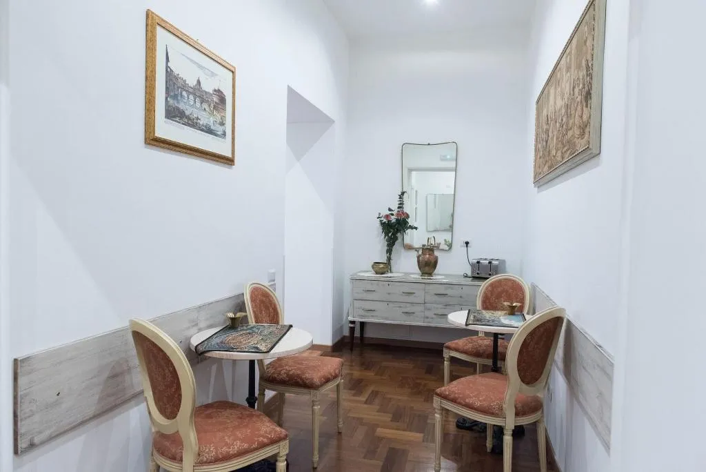 Lobby, Domus Giulia, Rome