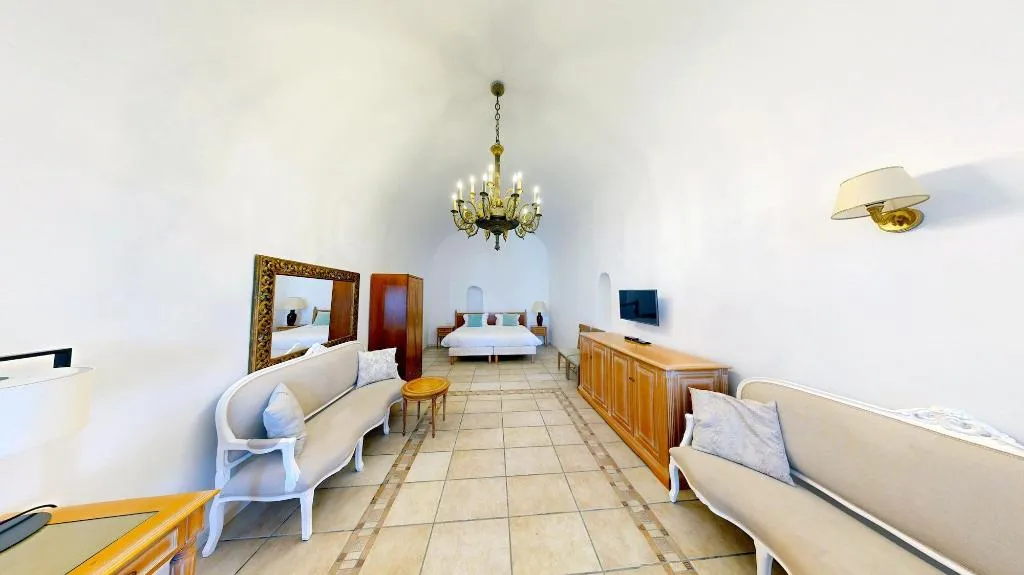 Room, Golden Grey Goose, Santorini