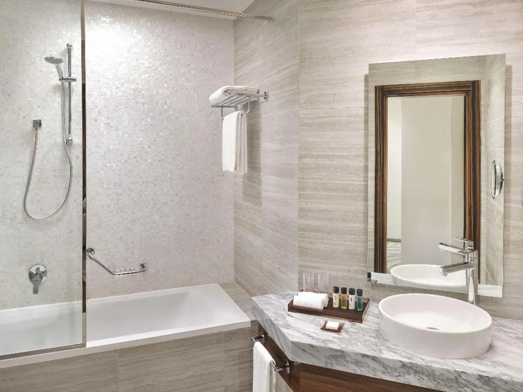 Room, Movenpick Hotel Apartments Downtown Dubai, Dubai