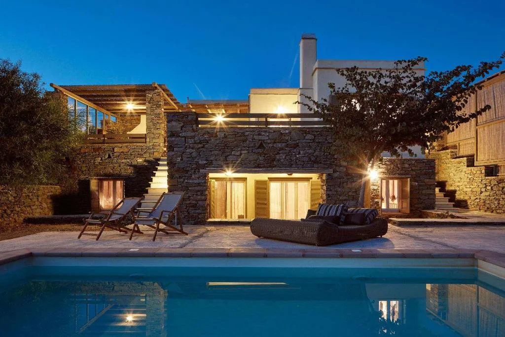 Pool, Diles & Rinies, Mykonos