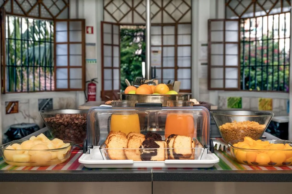 Restaurant, Sant Jordi Hostels Lisbon, Lisbon