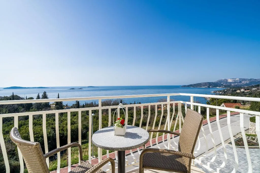 APARTMENT TWO BEDROOMS WITH TERRACE Room, Villa Samba, Dubrovnik