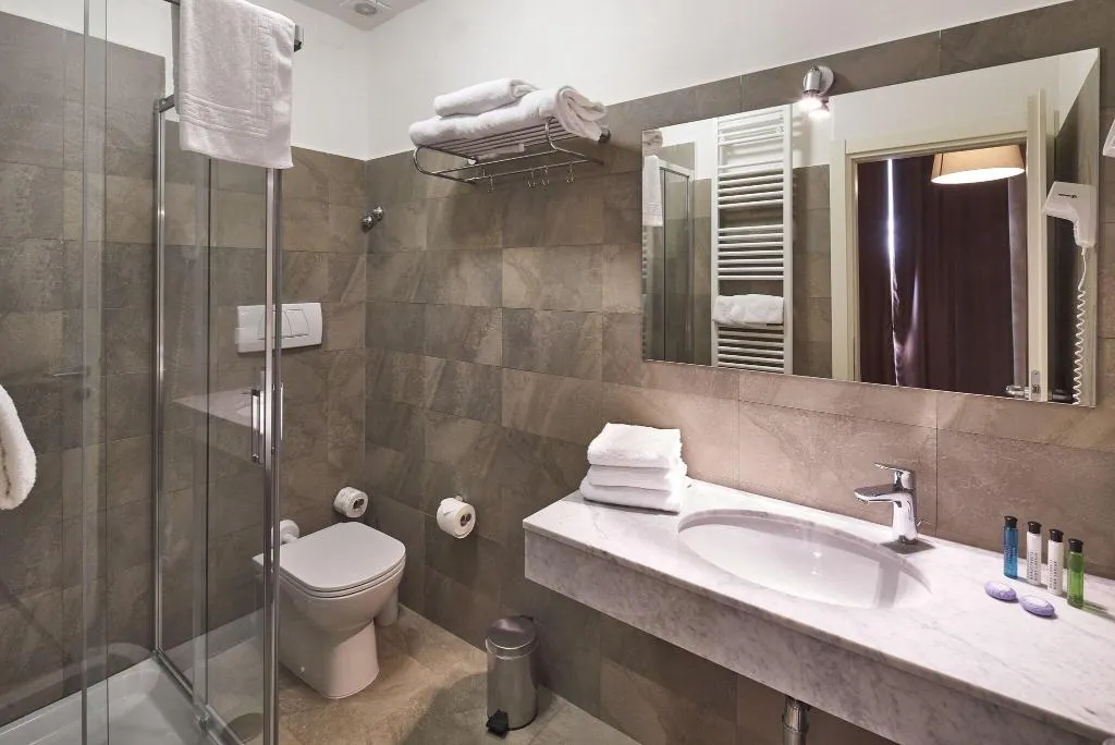 QUADRUPLE TWO BEDS Room, Dedo Boutique Hotel, Florence