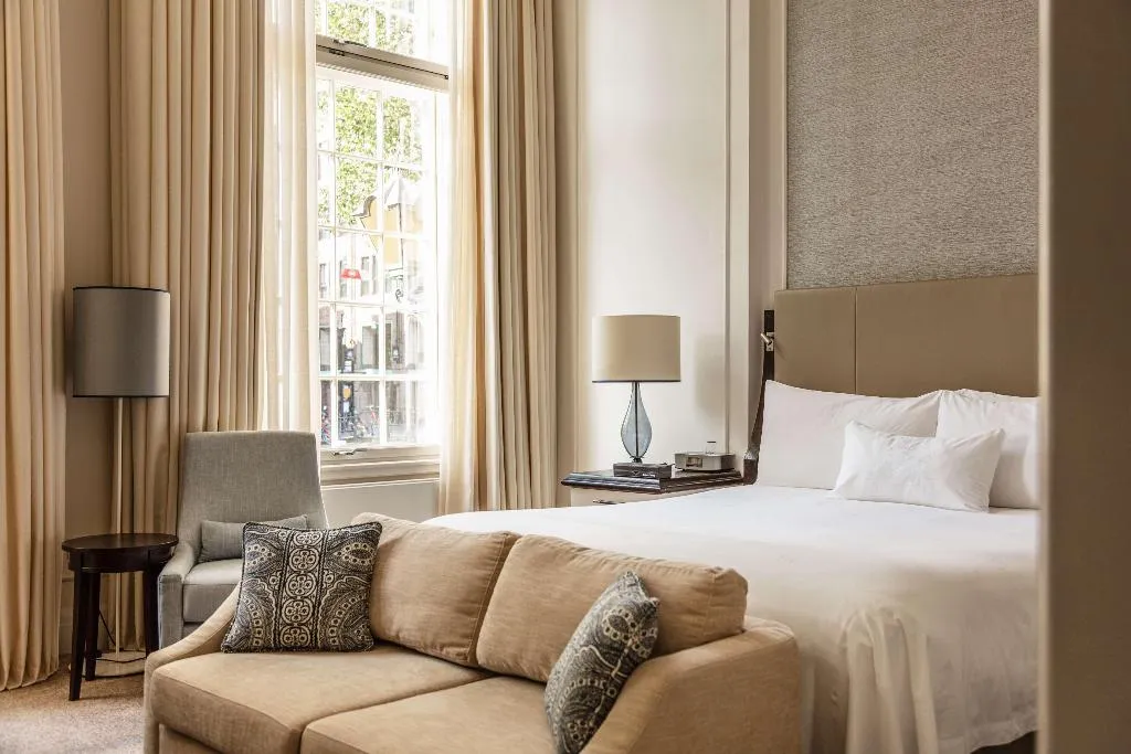 DOUBLE PREMIER KING BED Room, Waldorf Astoria Amsterdam, Amsterdam