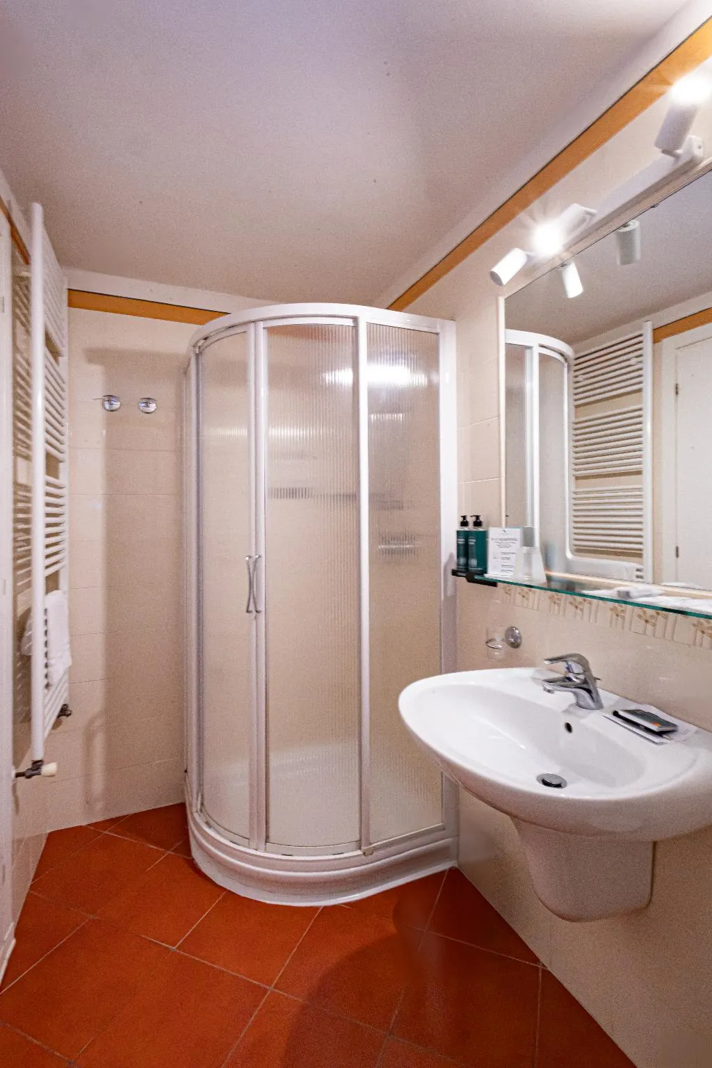 QUADRUPLE CLASSIC Room, LVG Hotel Collection - Belvedere San Gottardo, Milan