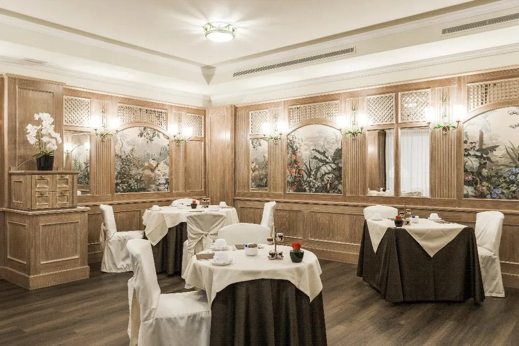 Restaurant, Doria Grand Hotel, Milan