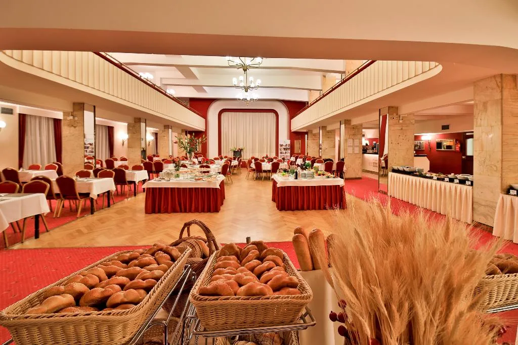 Restaurant, Belvedere Hotel Prague, Prague