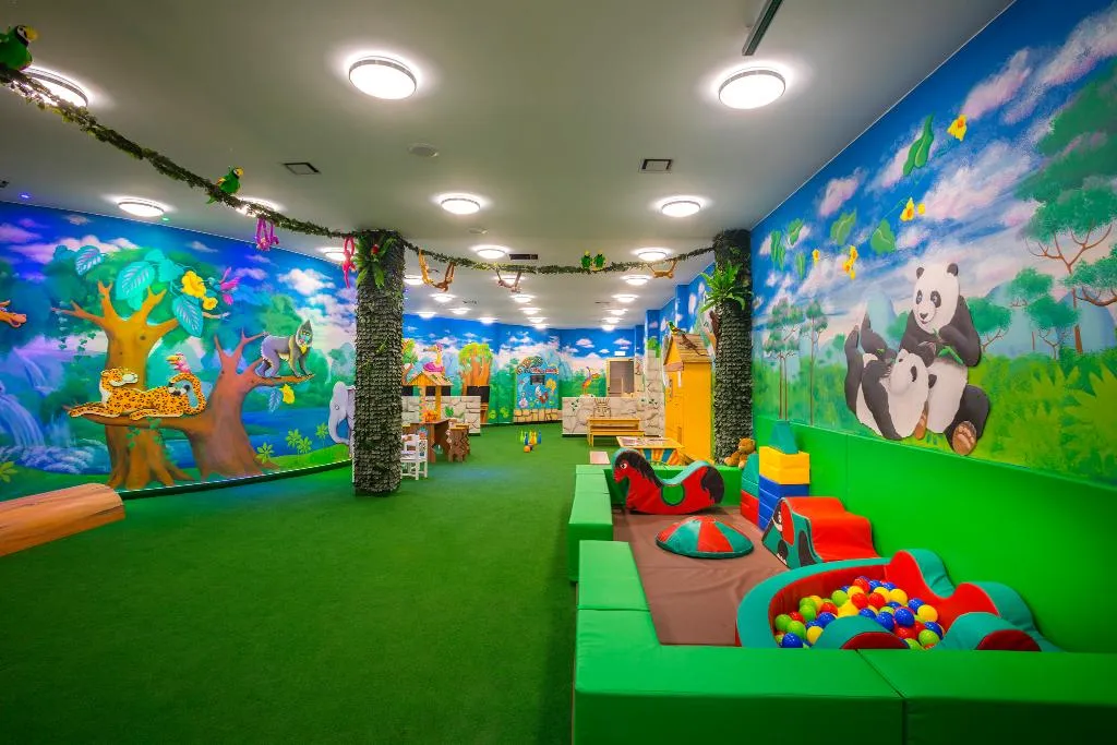 Sports and Entertainment, Leonardo Laura Beach And Splash Resort, Cyprus