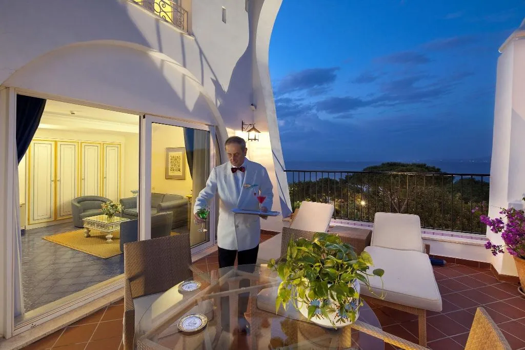 Room, Grand Hotel il Moresco, Naples