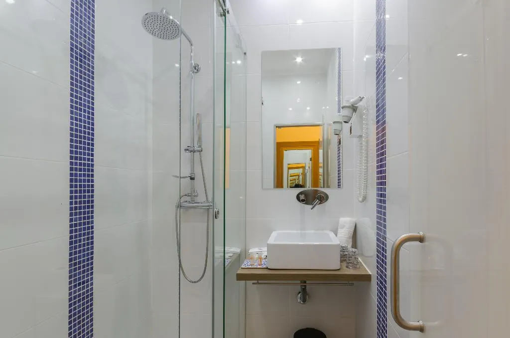TWIN STANDARD Room, Inn Rossio, Lisbon