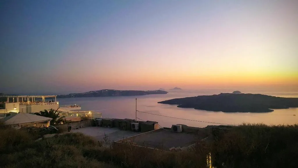 Sports and Entertainment, Pleasure Beachside Studios, Santorini