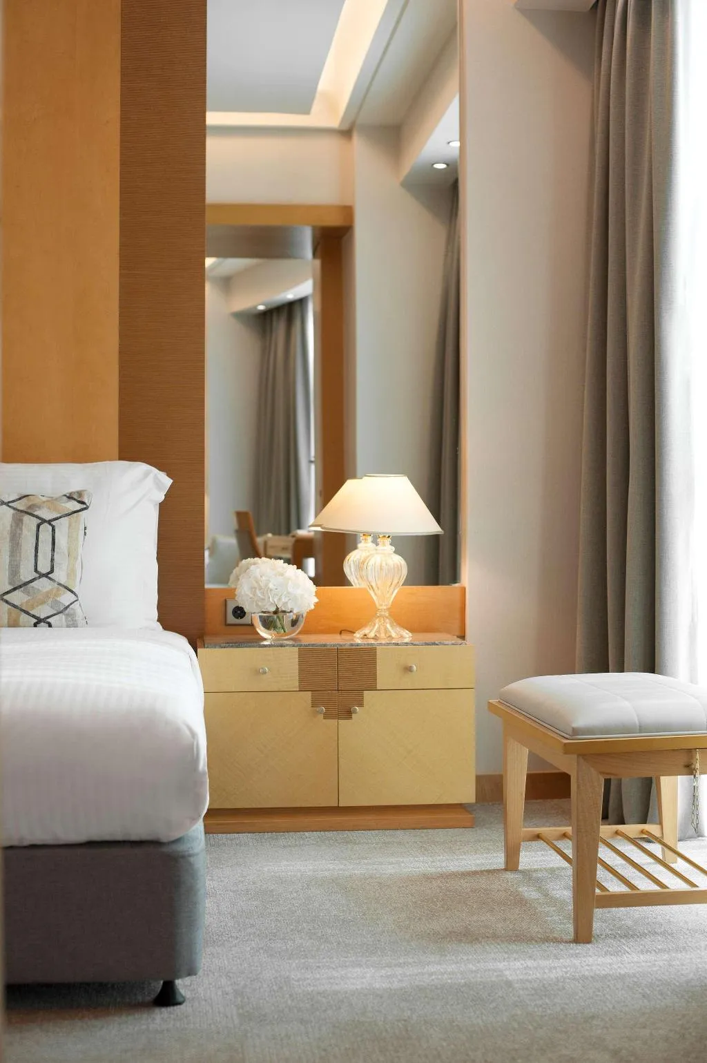 JUNIOR SUITE EXECUTIVE Room, Melia Athens, Athens