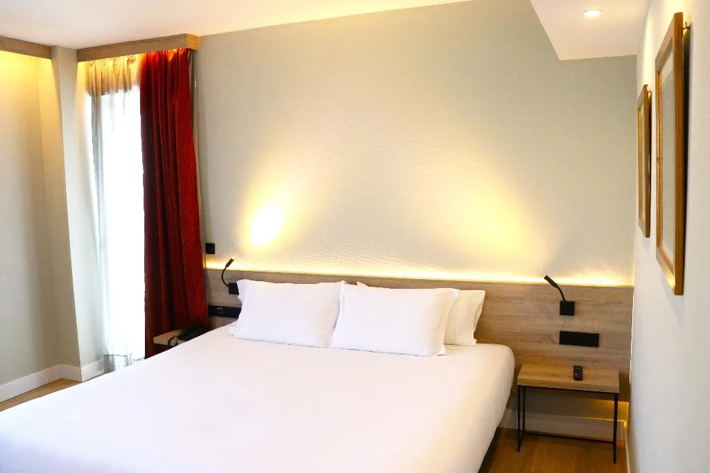 JUNIOR SUITE CAPACITY 2 Room, Eurohotel Diagonal Port, Barcelona