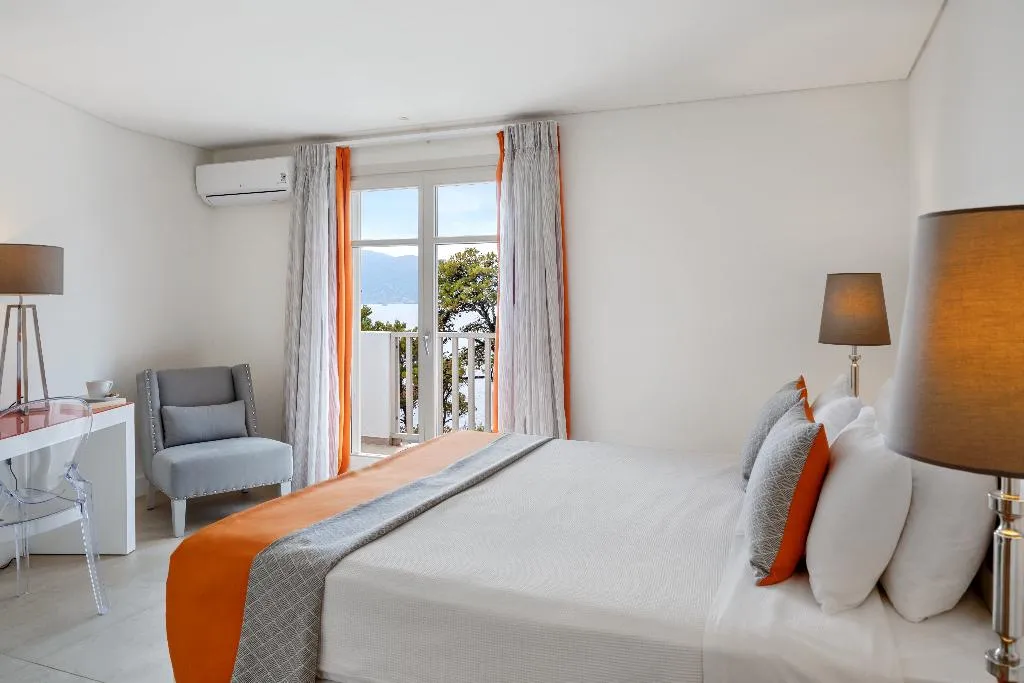 Double or Twin DELUXE SEA VIEW Room, Marpunta Resort, Alonnisos Island
