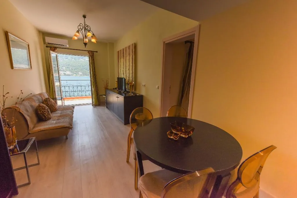 SUITE ONE BEDROOM ONE BATHROOM Room, Samos City Hotel, Samos