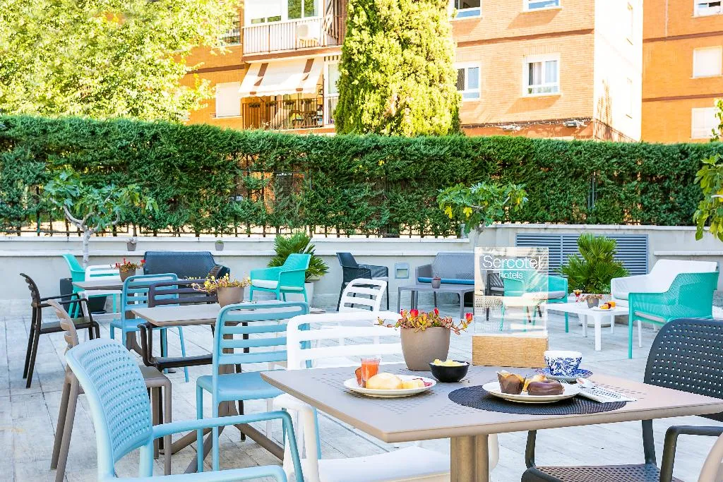 Terrace, Sercotel Madrid Aeropuerto, Madrid