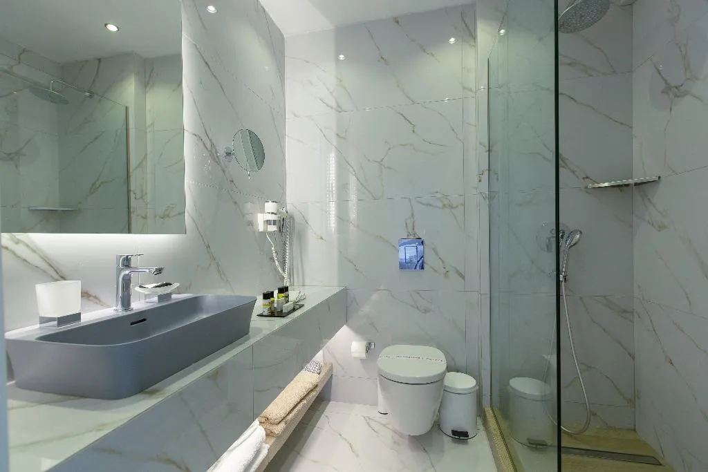 DOUBLE DELUXE SEA VIEW Room, Kassandra Bay Resort, Suites & SPA, Skiathos