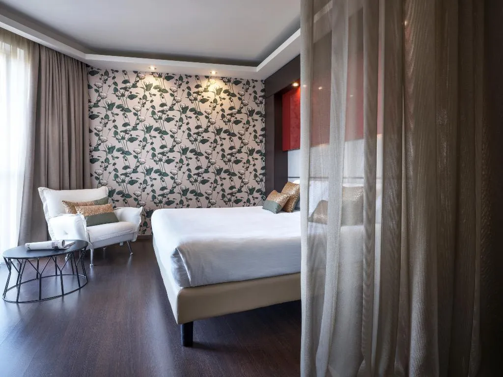 JUNIOR SUITE DELUXE Room, Winter Garden Hotel Bergamo Aeroporto, Milan
