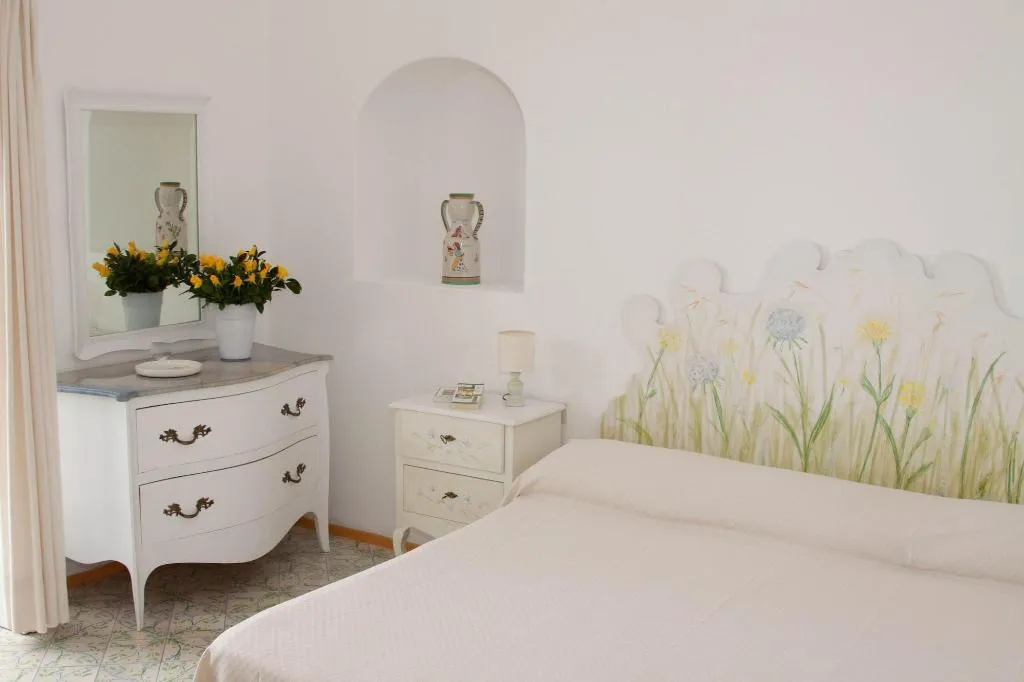 Room, Villa Rosa, Naples