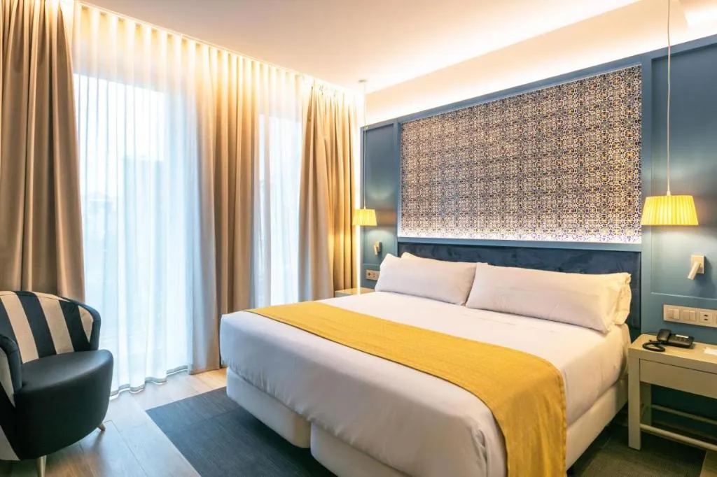Double or Twin WITH TERRACE Room, Catalonia Porto, Porto