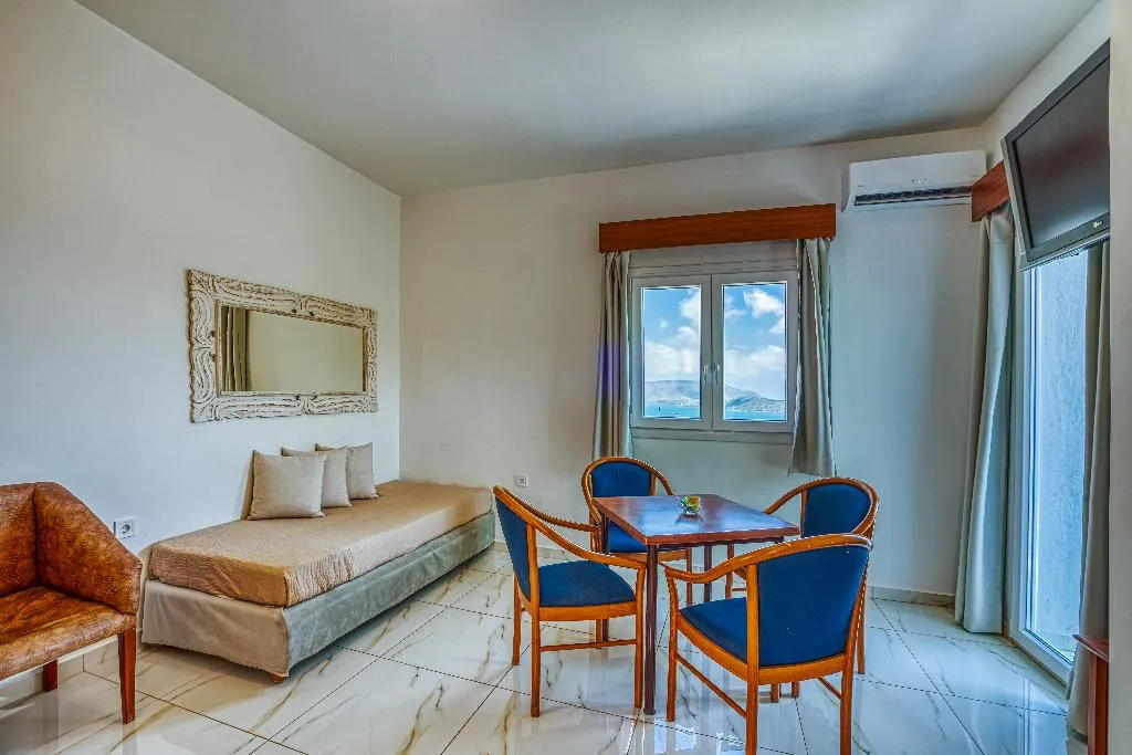 FAMILY ROOM CAPACITY 4 Room, Elounda Residence Resort & Waterpark, Crete