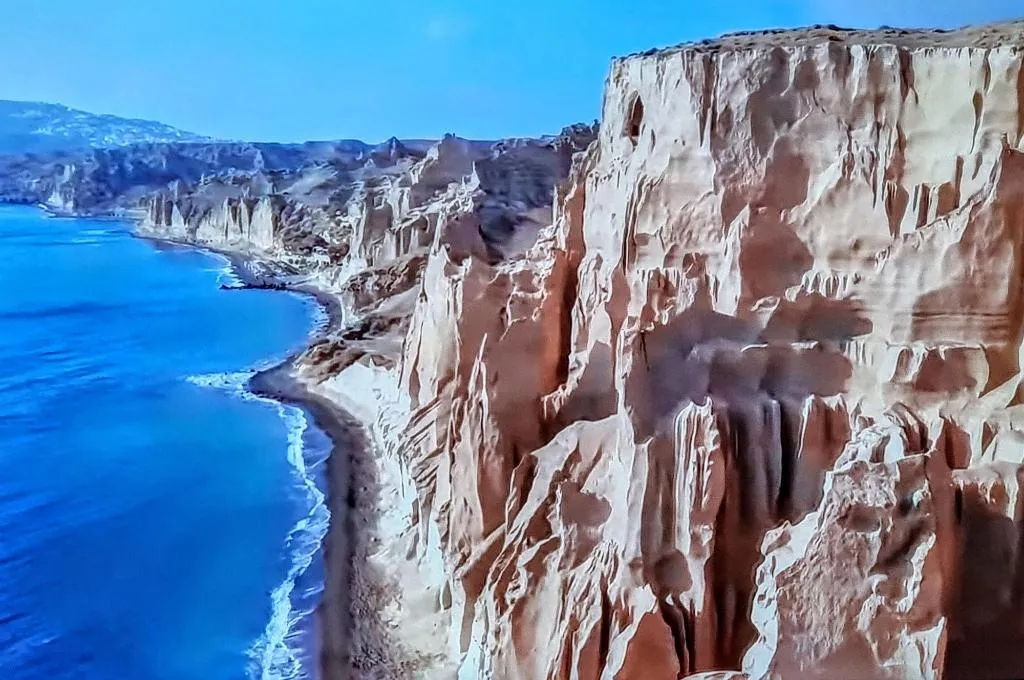 Sports and Entertainment, Pleasure Beachside Studios, Santorini