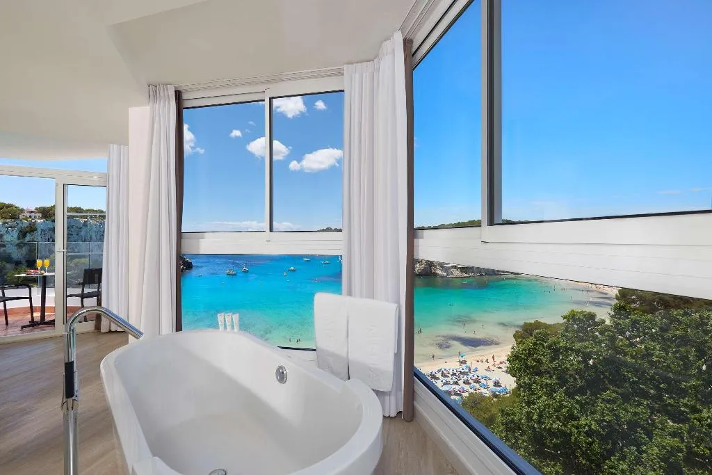 JUNIOR SUITE STANDARD Room, Meliá Cala Galdana, Menorca