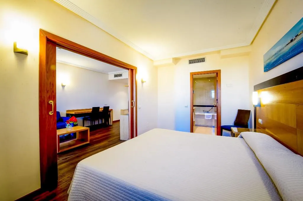 SUITE KING SIZE BED Room, Hotel Bonalba Alicante, Costa Blanca