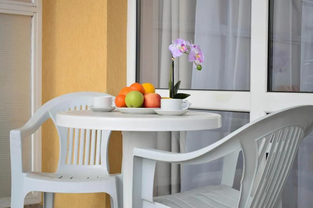 APARTMENT ONE BEDROOM Room, Flores Park, Bourgas