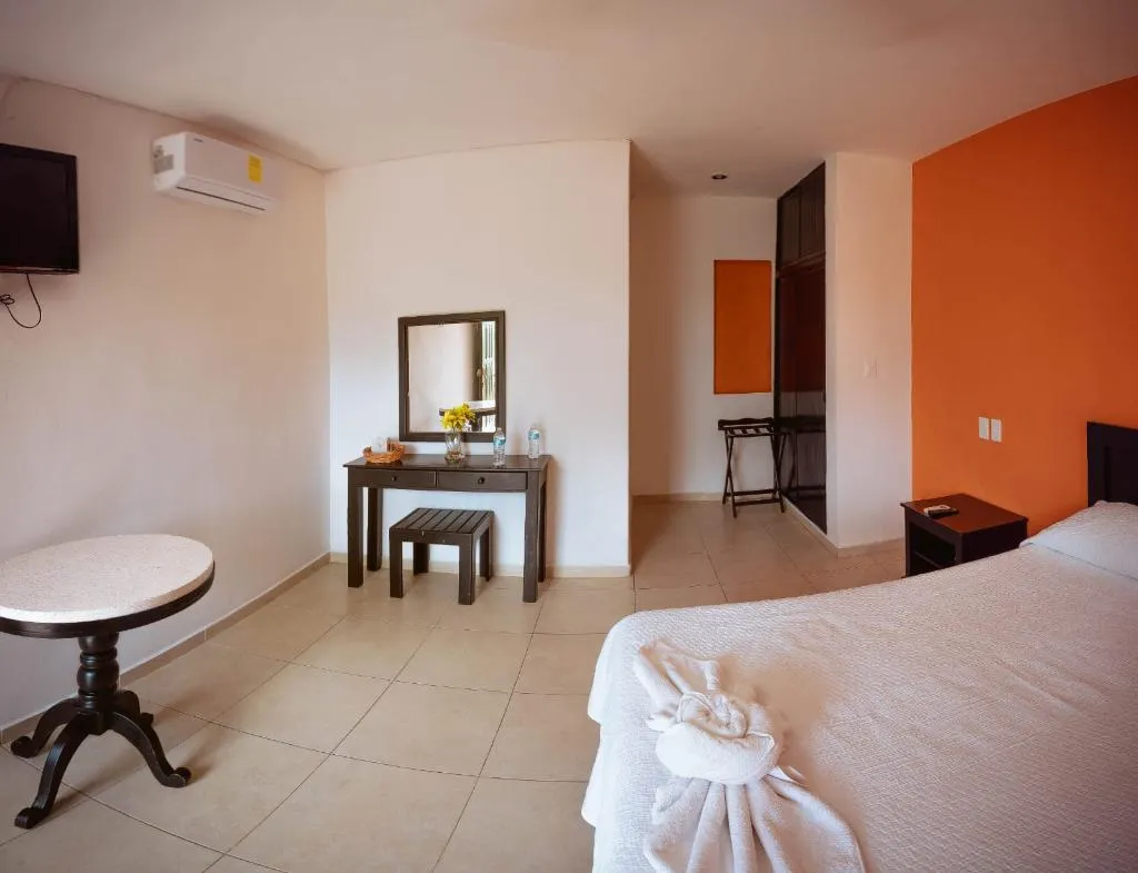 DOUBLE STANDARD Room, Hotel Rosalia, Cancun Area