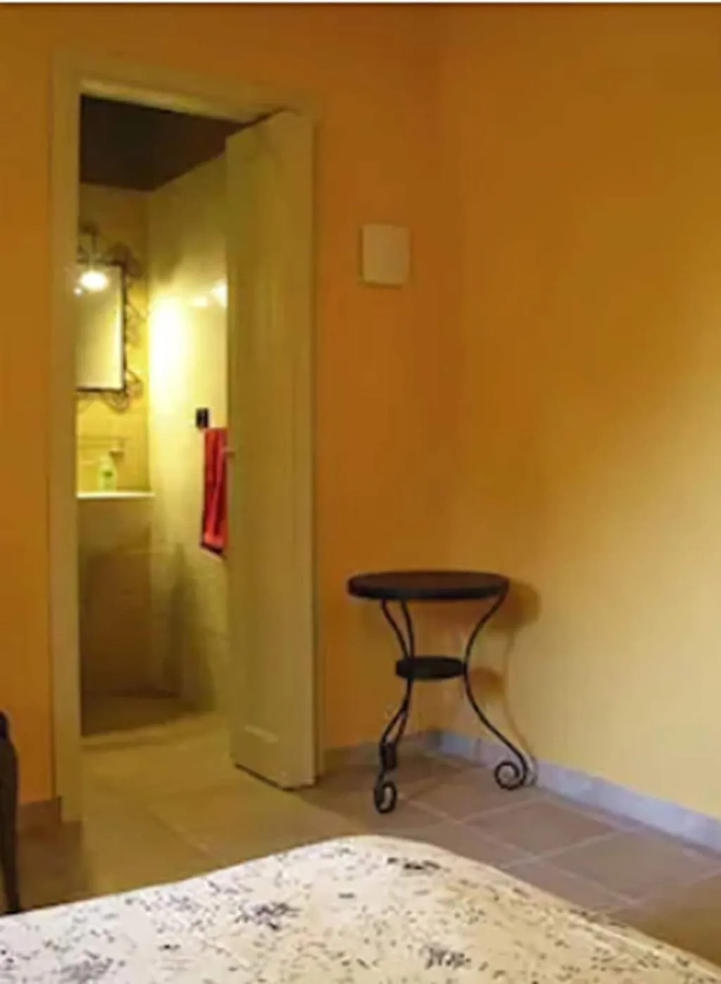 Room, Castello D'Urso Somma, Catania