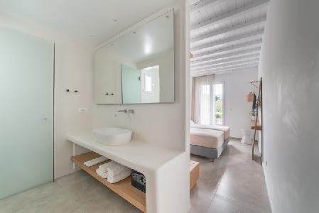 Skiathos Avaton, Skiathos