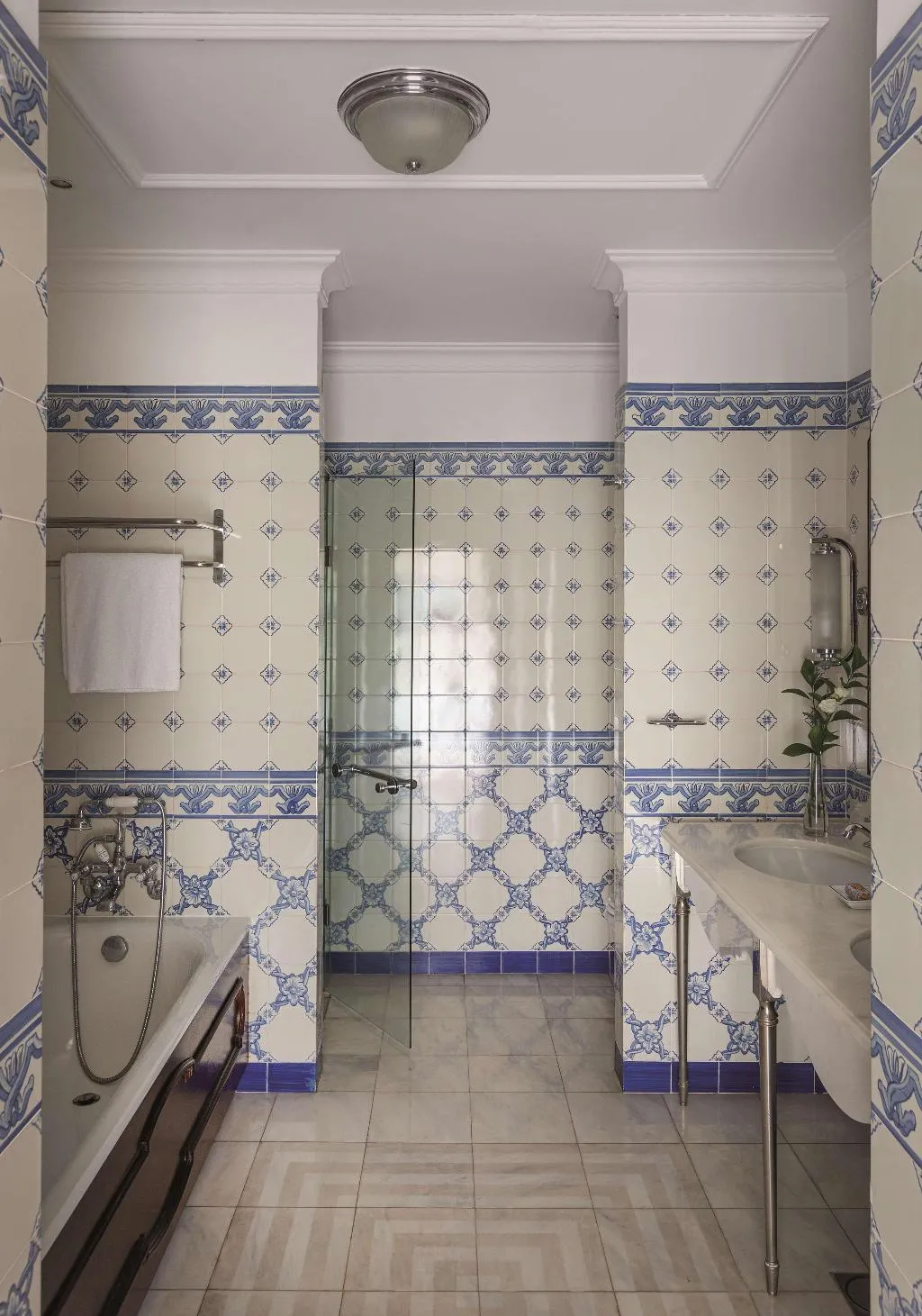 JUNIOR SUITE DELUXE Room, Reid's Palace, A Belmond Hotel, Madeira, Madeira