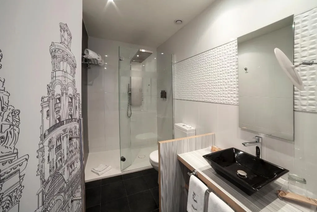 DOUBLE STANDARD Room, Petit Palace Savoy Alfonso XII, Madrid