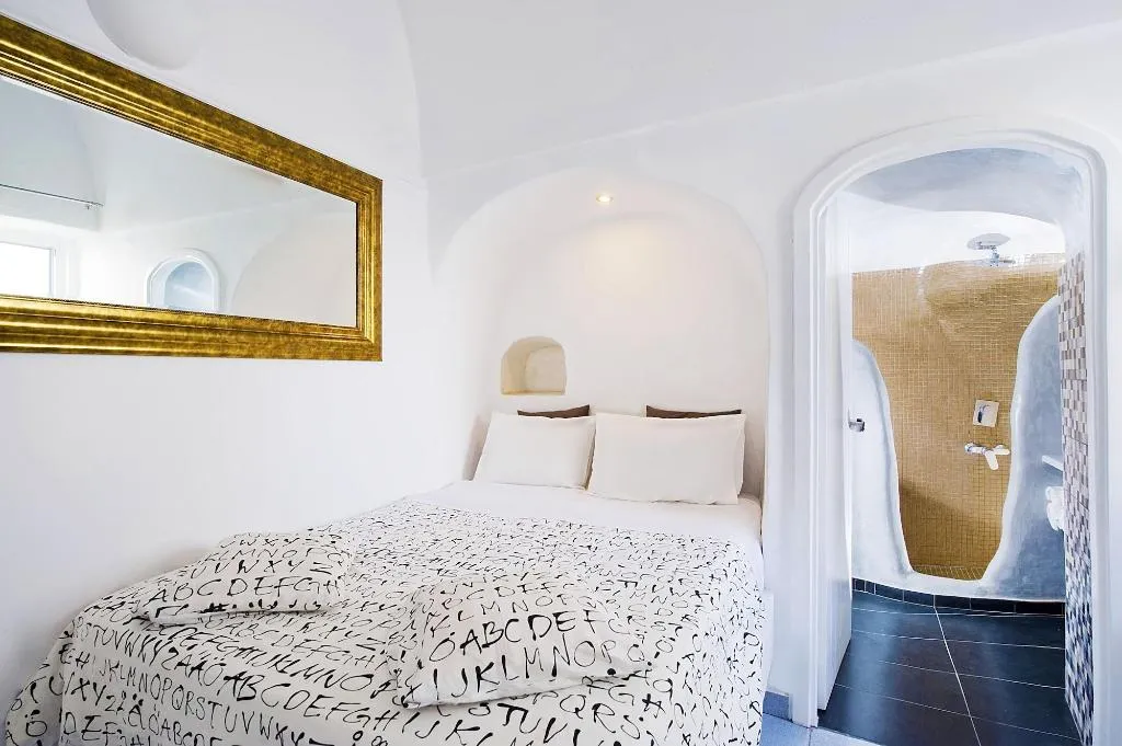 Room, Hotel Katerina's Castle, Santorini