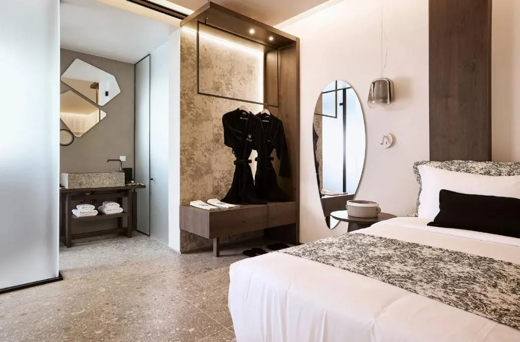 SUITE DELUXE SEA VIEW Room, Amazon Mykonos Resort & Spa, Mykonos